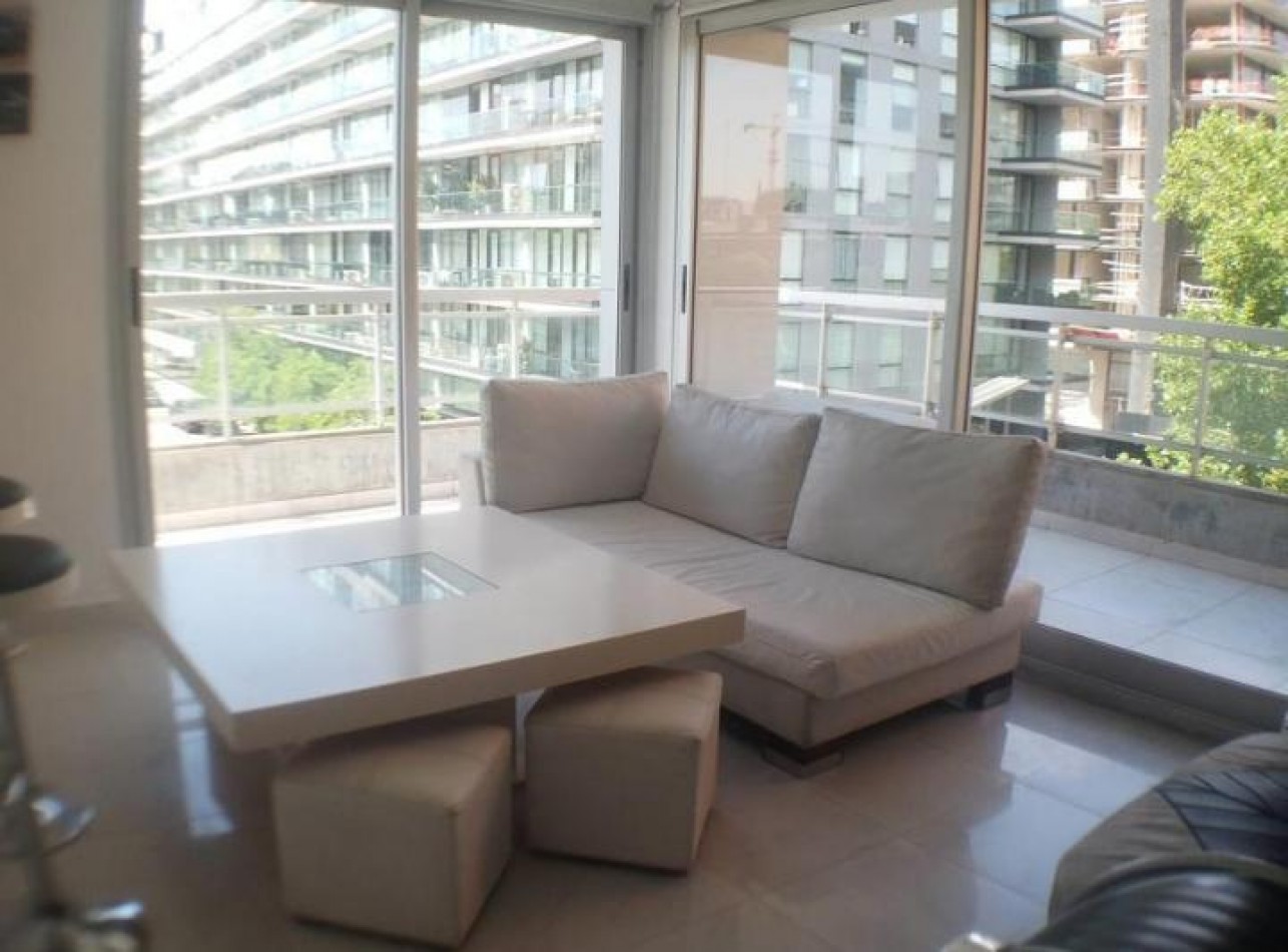 Venta hermoso Departamento con balcon Edificio Crucero Puerto Madero