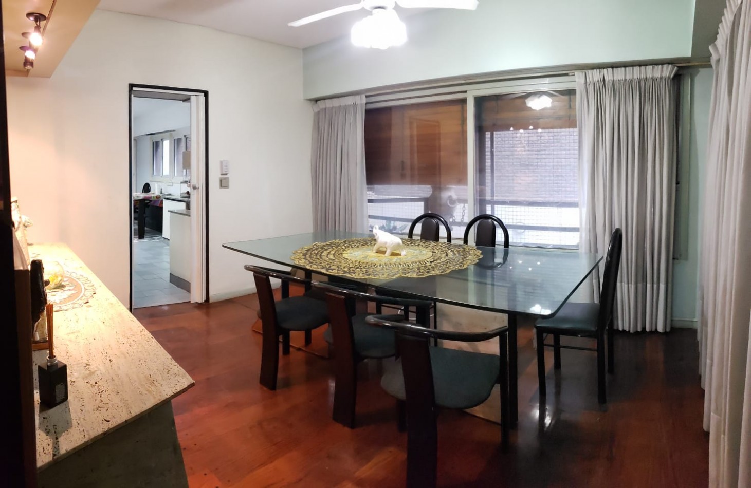 Venta Departamento Piso doble circulacion   230 m2, Belgrano con 2 cocheras.