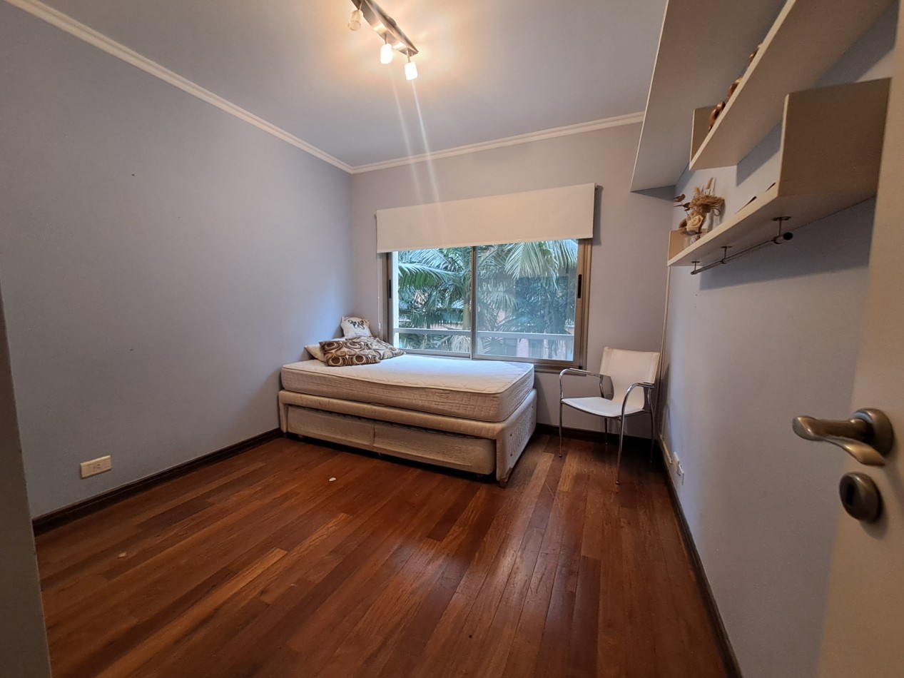 Venta Hermoso Departamento 4 Ambientes Mas 2 Cocheras Rio Plaza Puerto Madero.
