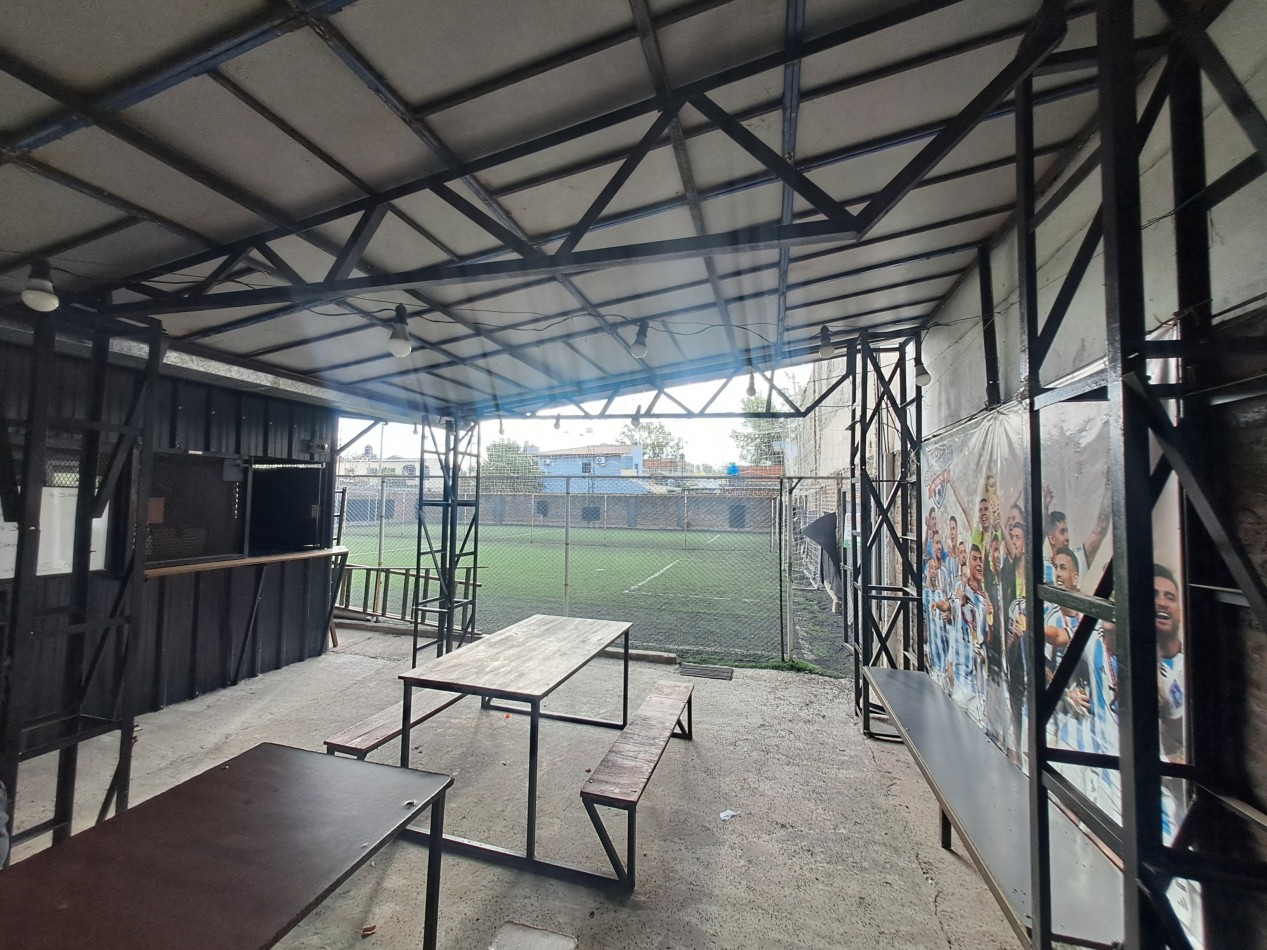 Venta fondo de comercio Canchas de papi futbol. Lomas de Zamora