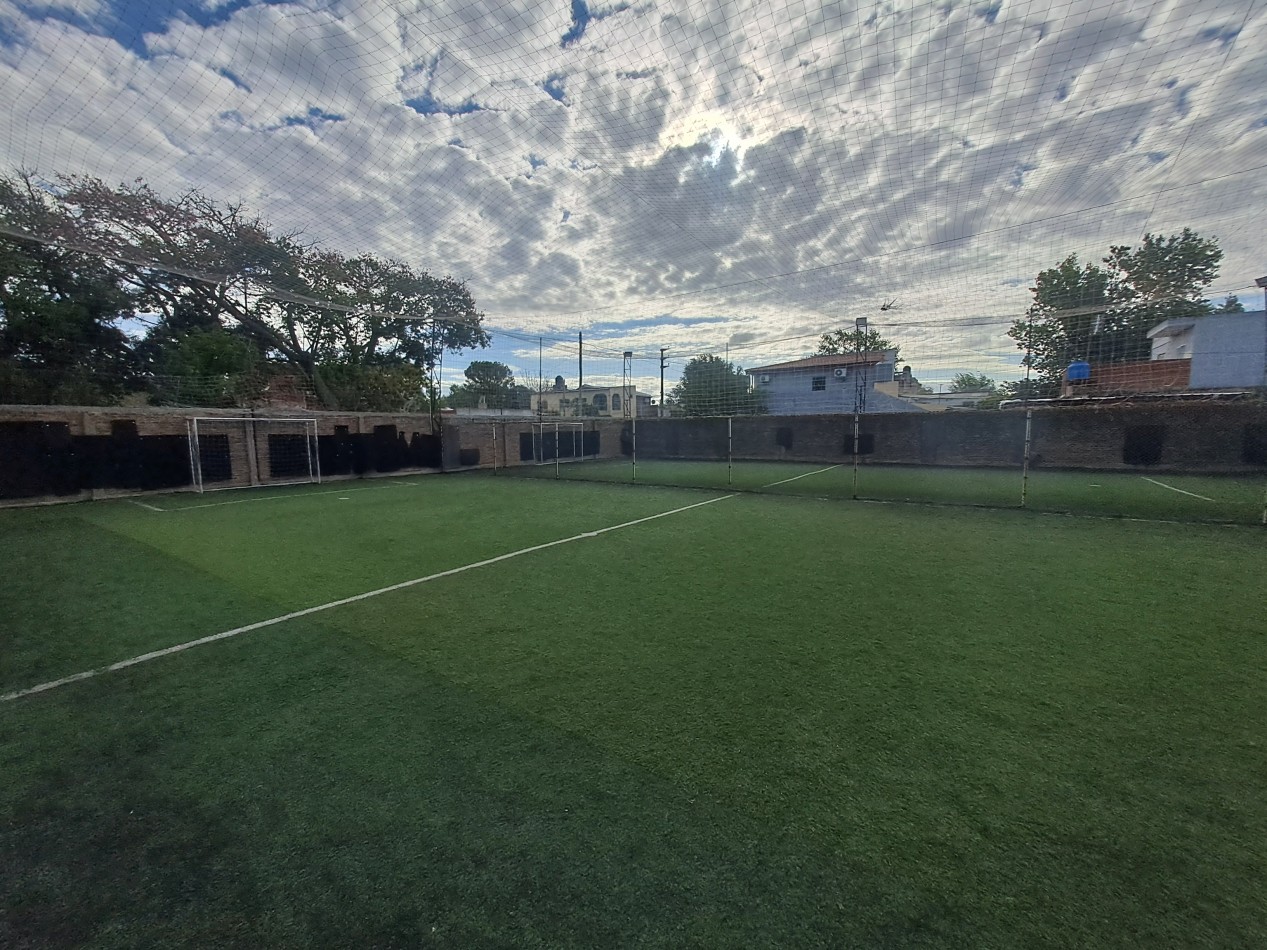 Venta fondo de comercio Canchas de papi futbol. Lomas de Zamora