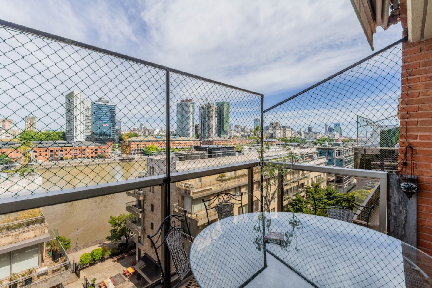 Venta Hermoso Departamento 3 Ambientes Vista Al Dique , Edificio Brisas Puerto Madero