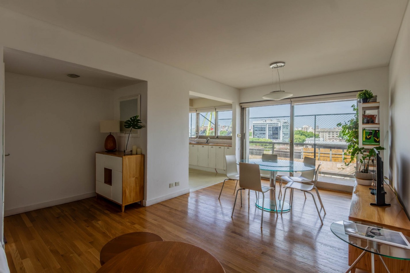 Venta Hermoso Departamento 3 Ambientes Vista Al Dique , Edificio Brisas Puerto Madero