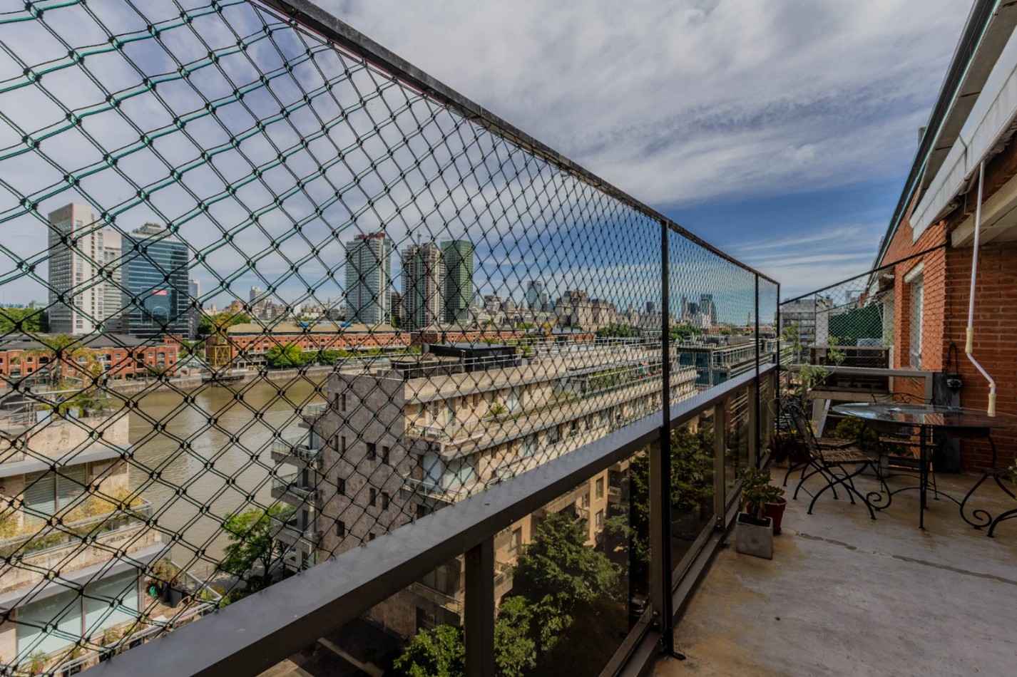 Venta Hermoso Departamento 3 Ambientes Vista Al Dique , Edificio Brisas Puerto Madero