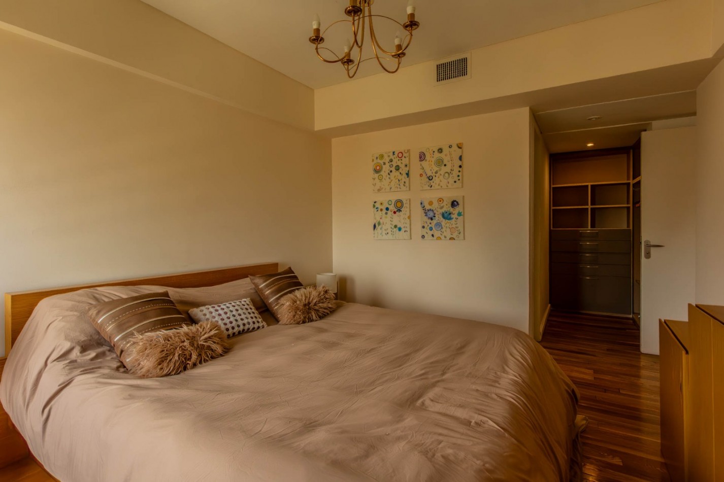 Venta Hermoso Departamento 3 Ambientes Vista Al Dique , Edificio Brisas Puerto Madero