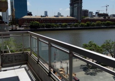 Venta hermoso Departamento con balcon Edificio Crucero Puerto Madero